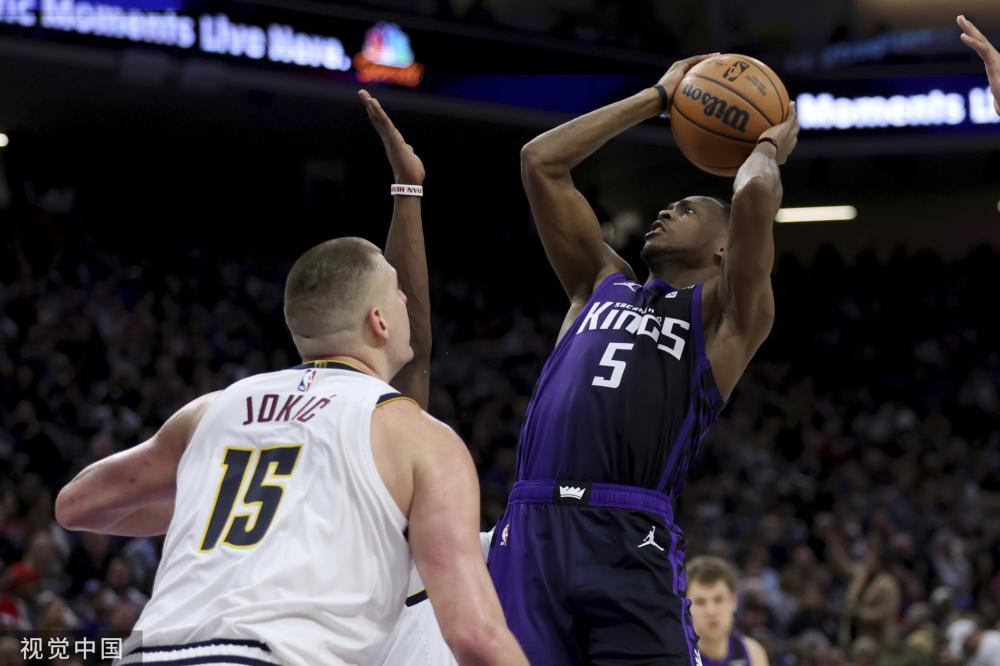 边路传中和 边路传中和