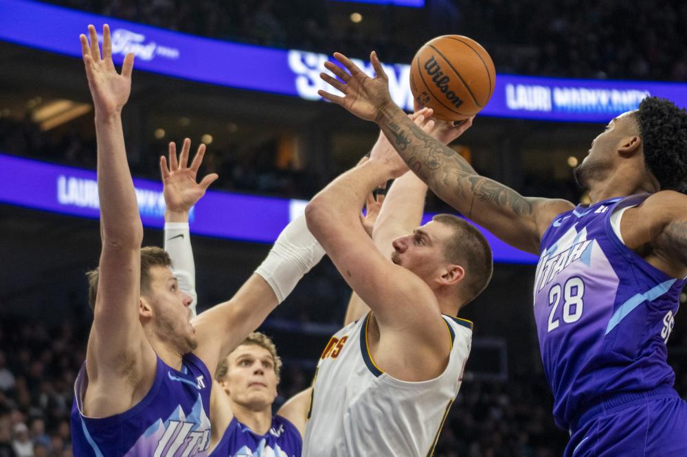 在赛季中大 在赛季中大