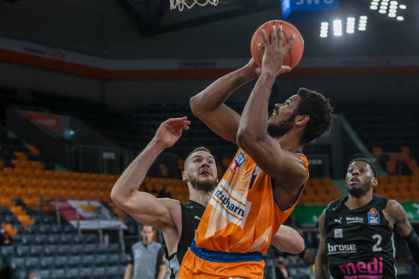 溢价严重的 溢价严重的